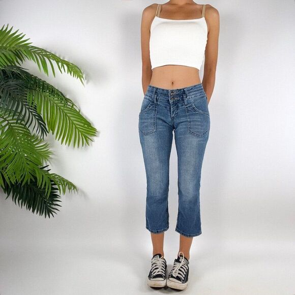 Women's Vintage Y2K L.e.i. Indie Casual Mid Wash Denim Summer Jean Capris / 9 - Picture 4 of 6